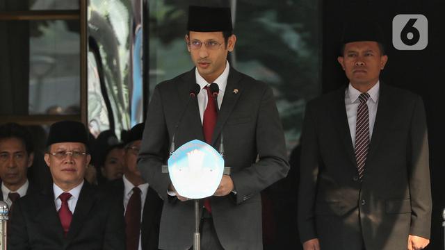 023602300_1574649773-20191125-Mendikbud-Nadiem-Makarim-Pimpin-Peringatan-Hari-Guru-Nasional-3.jpg